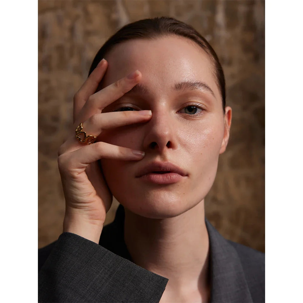 Anel Alma Coração Vazado com Banho de Ouro 18k – Delicadeza que Encanta