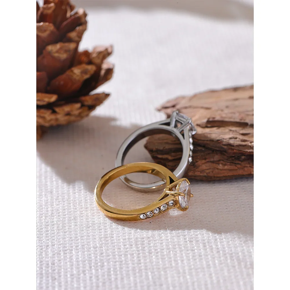 Anel de Noivado Brilhante com Zircônia Cúbica