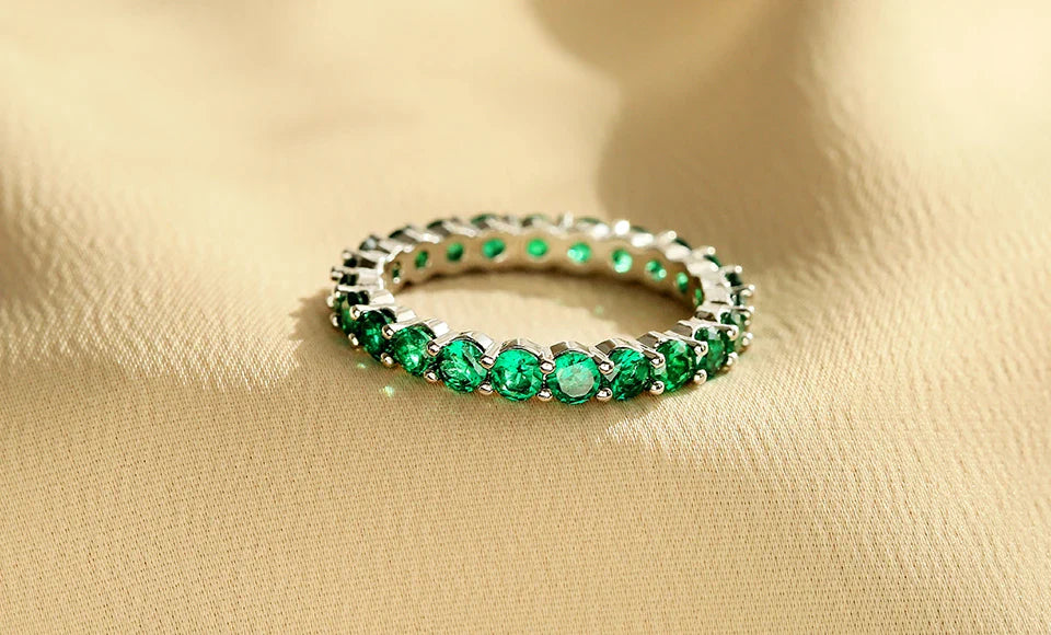 Anel Delicado Ouro 18K com Zircônia