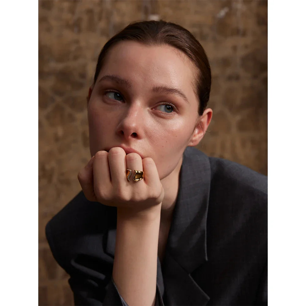 Anel Geométrico Aberto Zircônia Ouro 18K