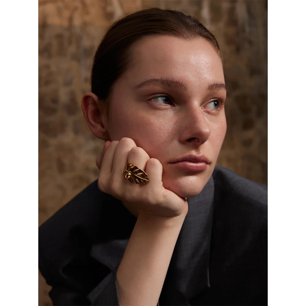 Anel Folha Dourado Ajustável 18k