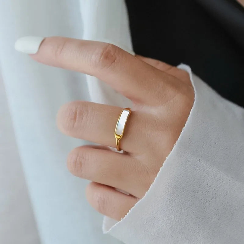 Anel Aliança Minimalista Ouro 18K