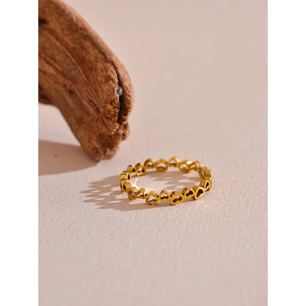 Anel Coração Fino Banhado a Ouro 18K