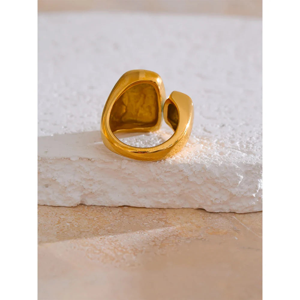 Anel Geométrico Dourado Aço Inoxidável