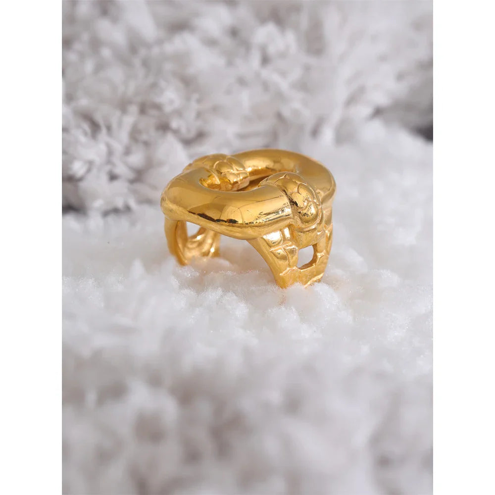 Anel Geométrico Textura Ouro 18k