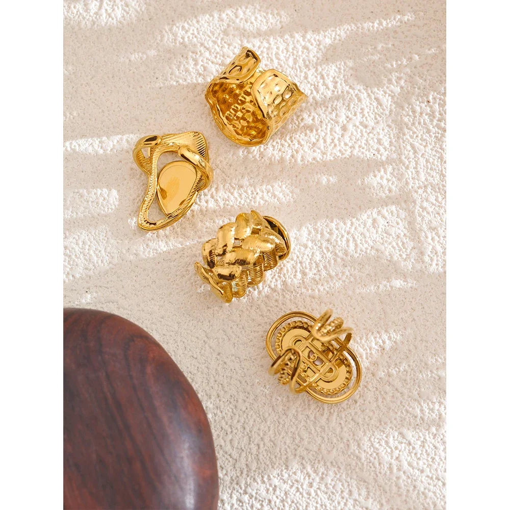 Anel Geométrico Concha Natural Banho Ouro 18K