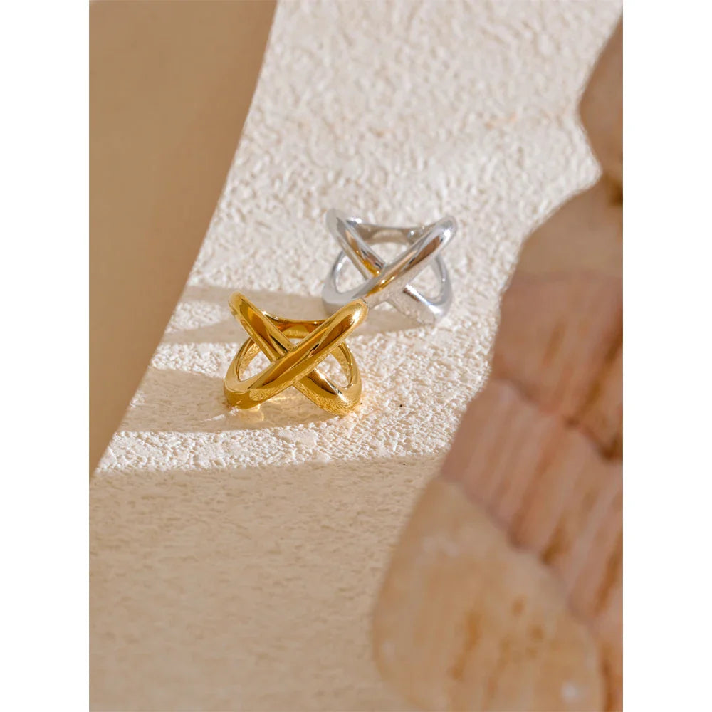 Anel X-Shape Ouro 18k PVD – Estilo que Impacta