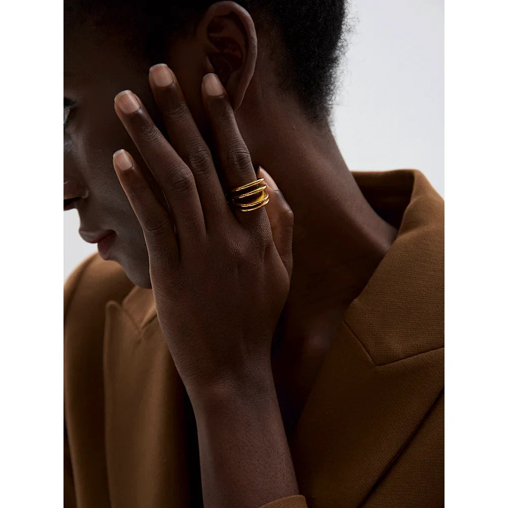 Anel Geométrico em Camadas Banhado a Ouro 18K