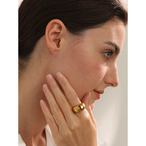 Anel Geométrico Minimalista Banhado a Ouro