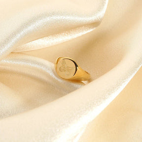 Anel Bella Farfalla – Elegância Leve com Design de Borboleta