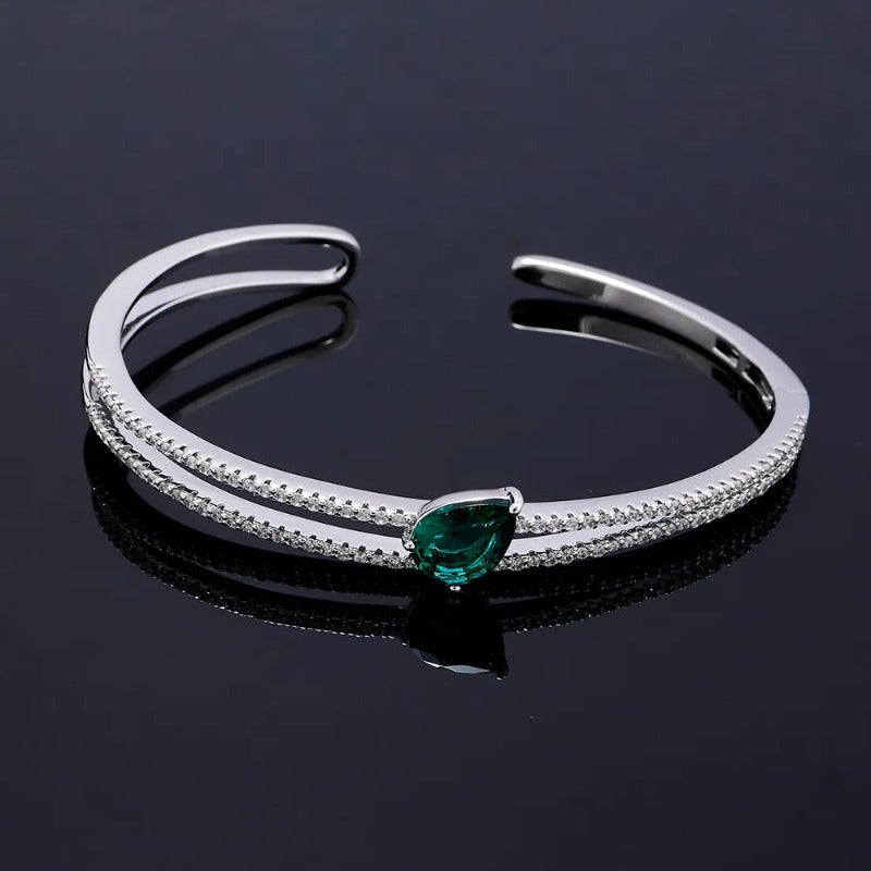 Bracelete em Prata com Detalhe de Esmeralda