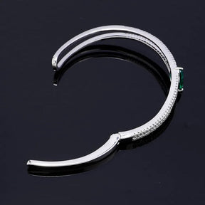 Bracelete em Prata com Detalhe de Esmeralda