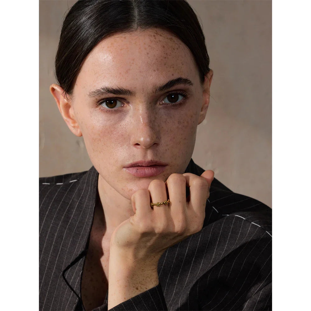 Anel Flor Fino Dourado 18K