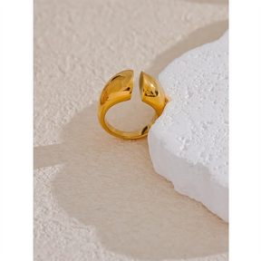 Anel Geométrico Minimalista Banhado a Ouro