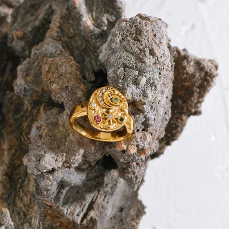 Anel Signora D’Oro – Símbolos com Propósito em Ouro 18K