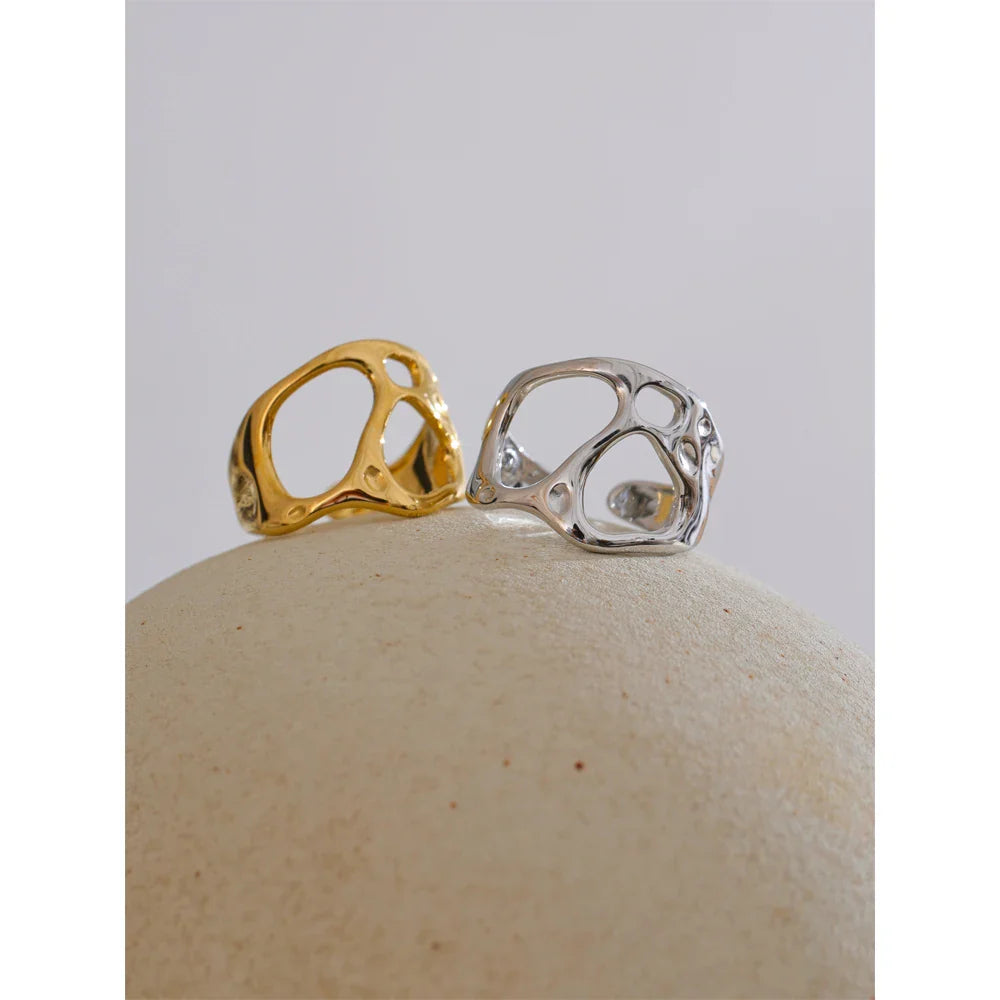 Anel Geométrico Aberto Ajustável – Banhado a Ouro 18K