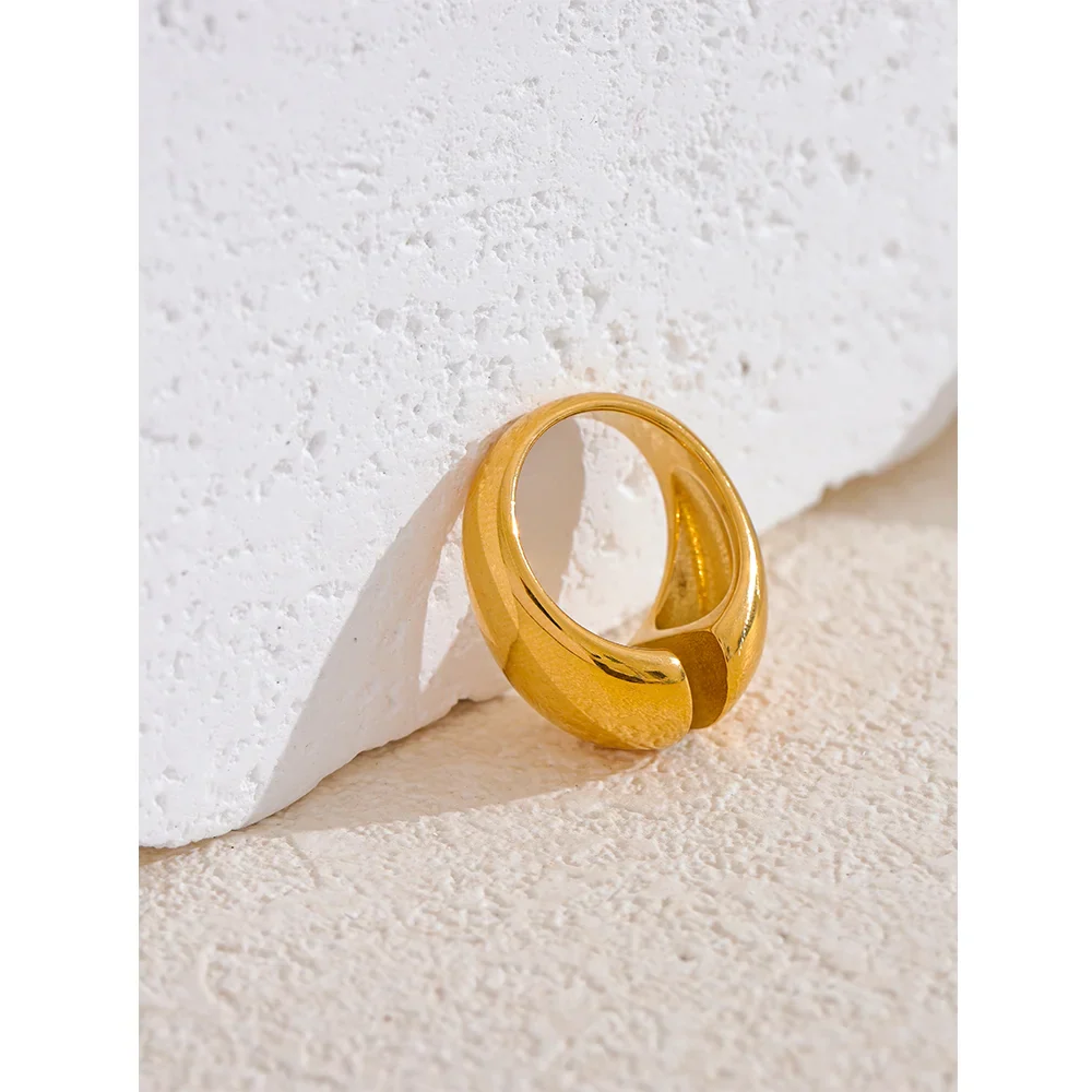 Anel Geométrico Minimalista Banhado a Ouro