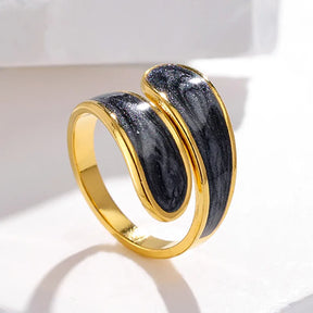 Anel Bianca Dualité – Contraste Elegante em Ouro 18K