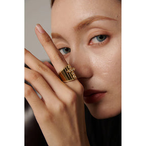 Anel Cruzado Dourado com Zircônia 18K