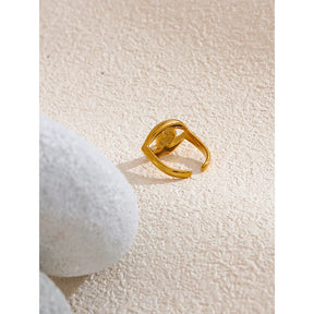 Anel Kiss Glow – Ousadia e Brilho em Ouro 18K