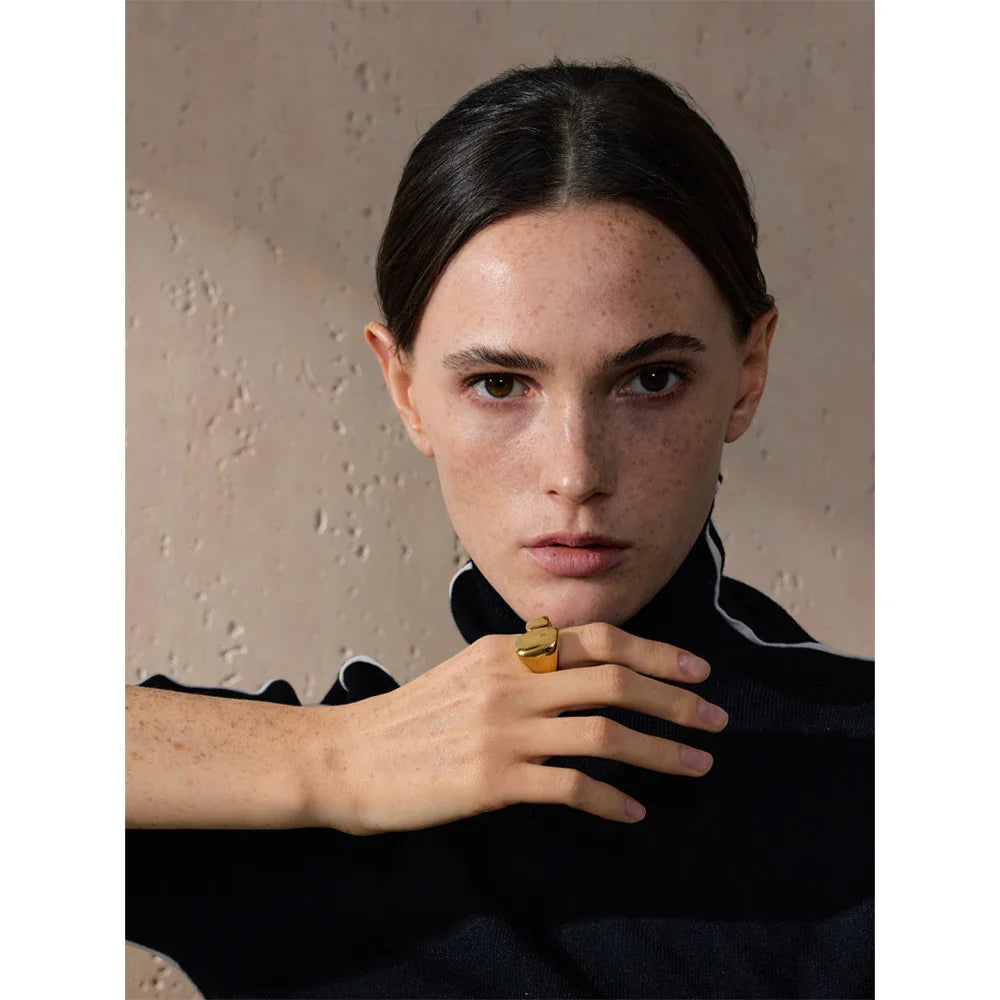 Anel Geométrico Dourado Aço Inoxidável