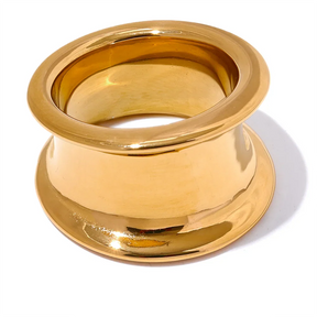 Anel Largo Elegante Banhado a Ouro 18K