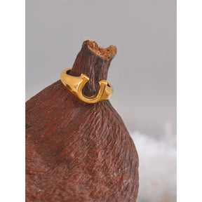 Anel U Textura Ouro 18K