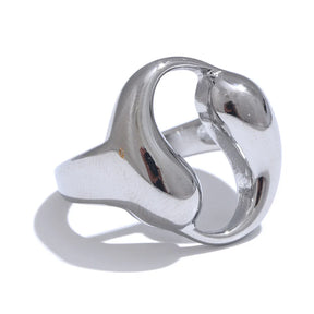 Anel Largo Oco Texturizado – Ouro 18K Aurora