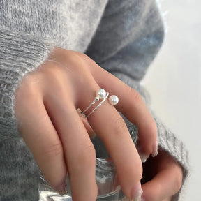 Anel Ajustável Espiral com Pérolas