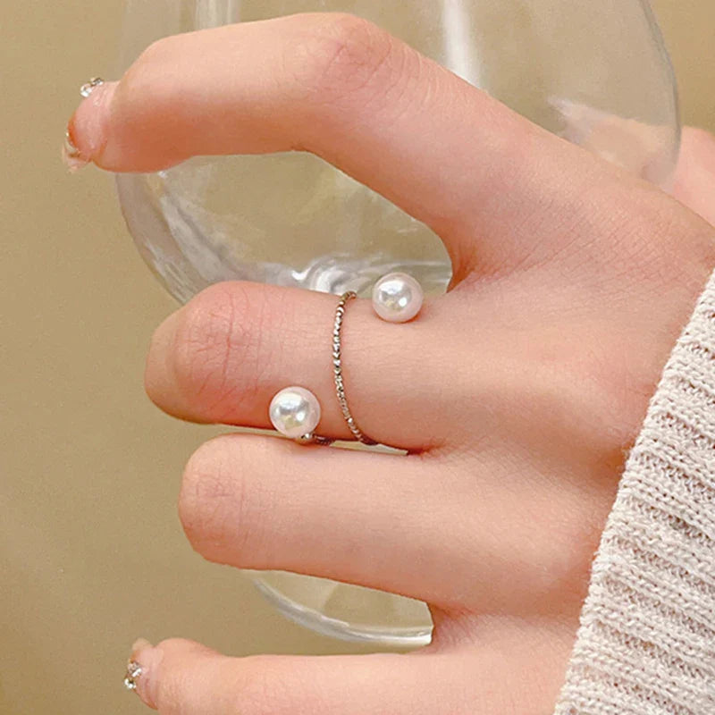 Anel Ajustável Espiral com Pérolas