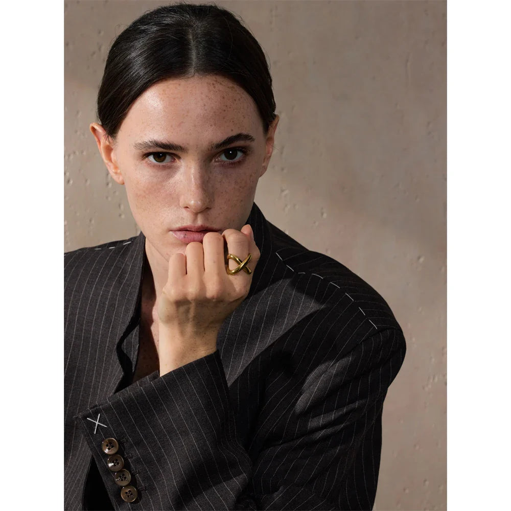 Anel X-Shape Ouro 18k PVD – Estilo que Impacta