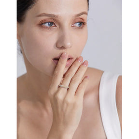 Anel de Pérolas — Elegância Atemporal Banhado a Ouro 18k