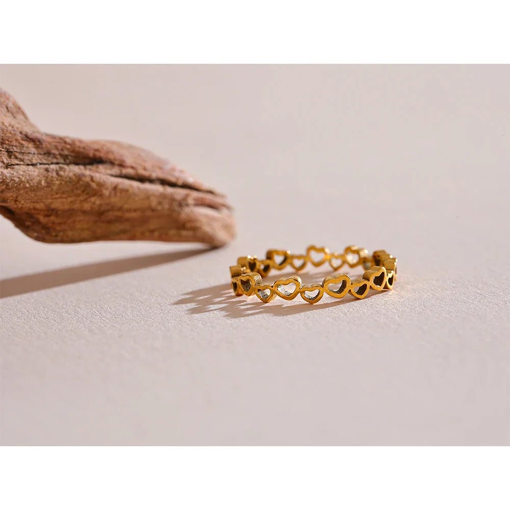 Anel Coração Fino Banhado a Ouro 18K