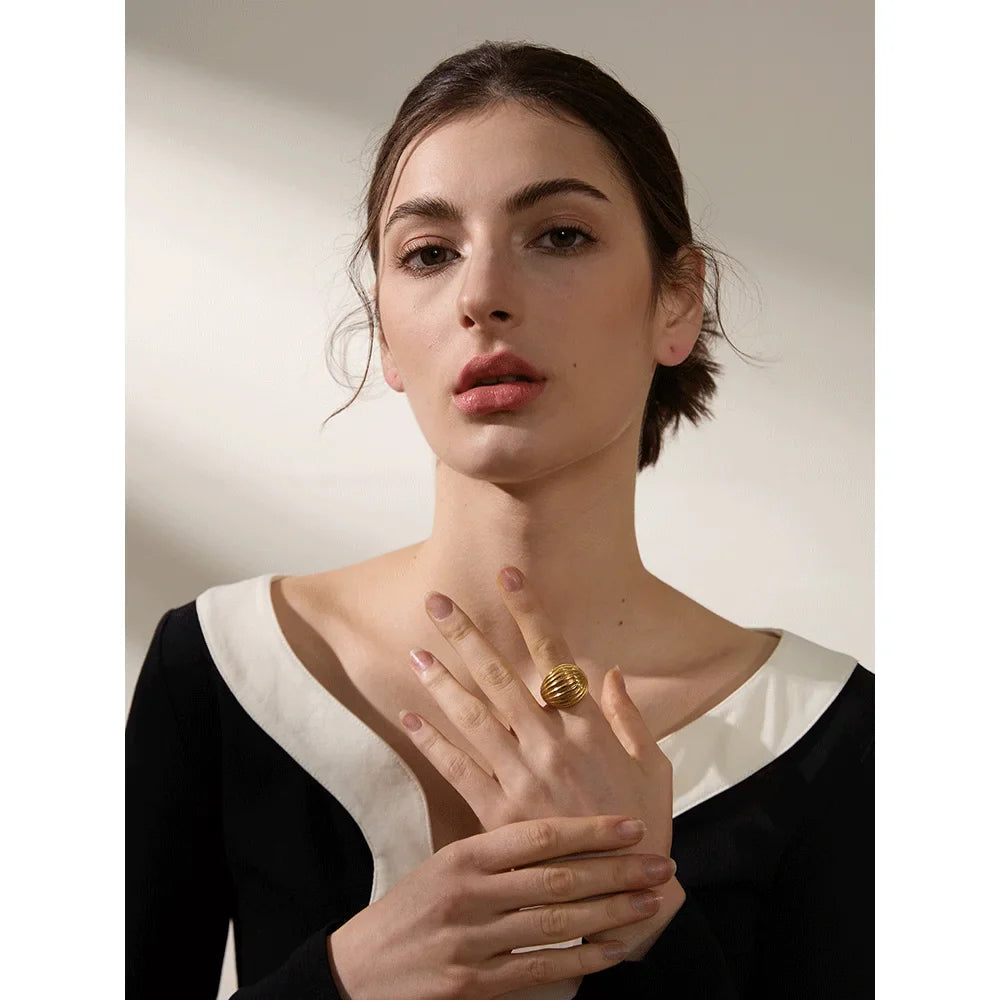 Anel Aberto Geométrico – Ouro 18K Aurora