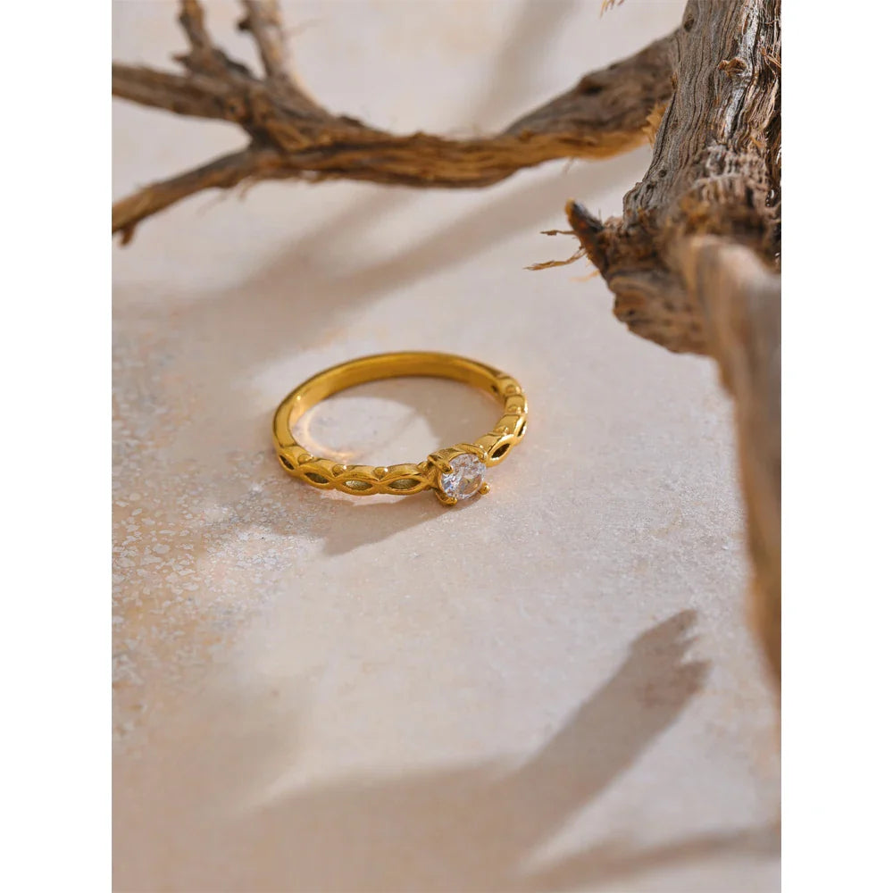 Anel Fino com Zircônia Cúbica Banhado a Ouro 18K