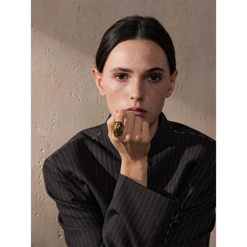 Anel Geométrico de Metal Banhado a Ouro 18K