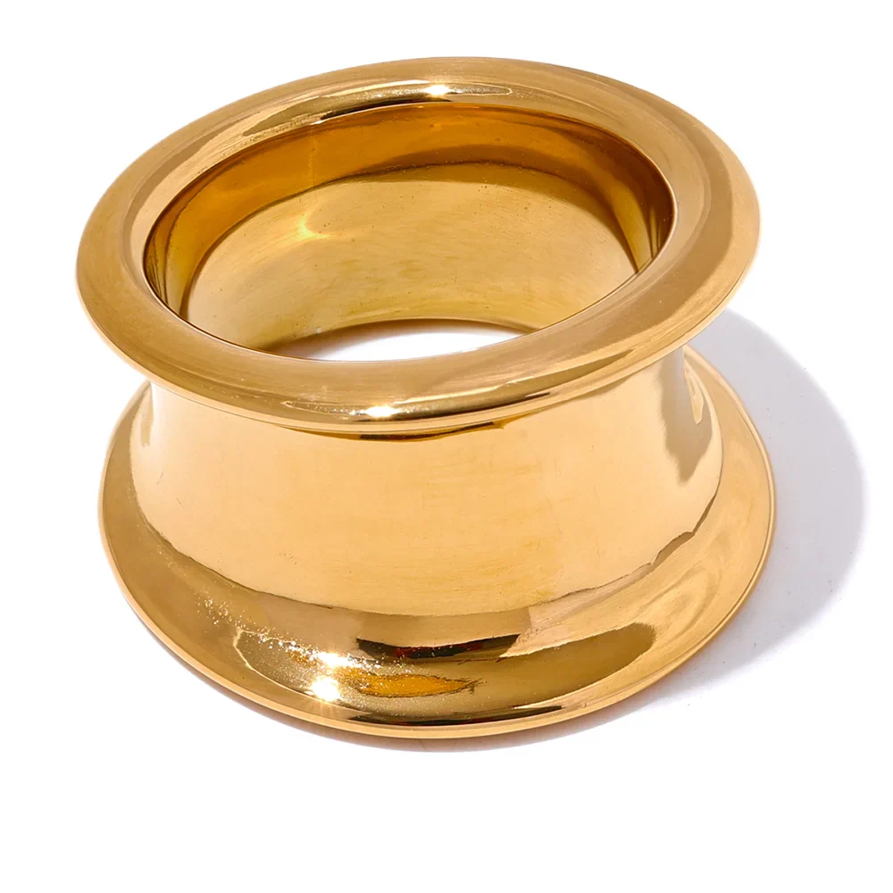 Anel Largo Elegante Banhado a Ouro 18K