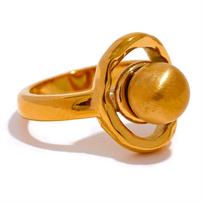 Anel Clara Redondo – Sofisticação Banhada a Ouro 18K